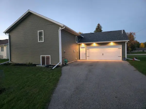 2028 Nelson DR, Thief River Falls, MN 56701
