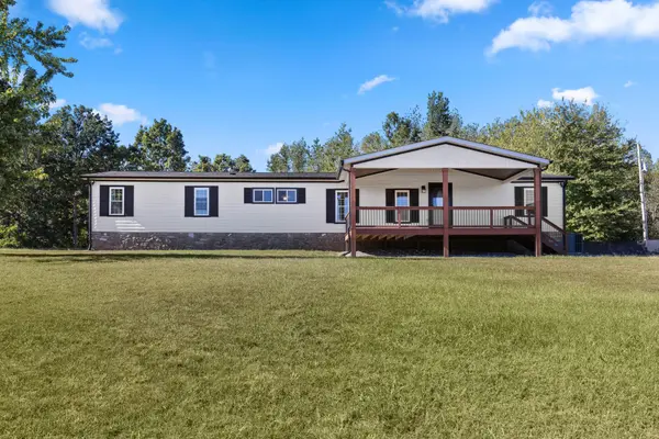 284 Paul Thompson Rd, Bethpage, TN 37022