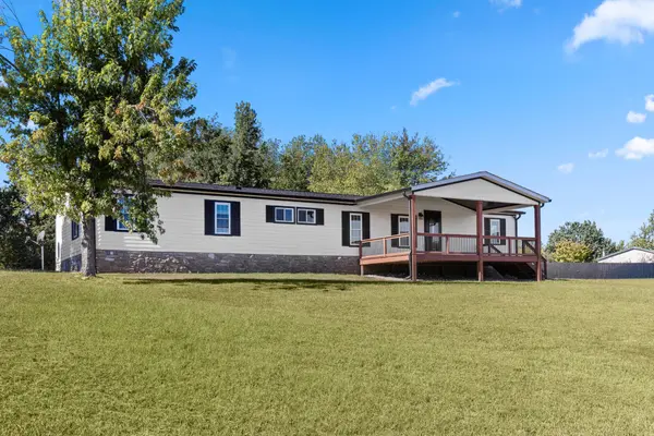 284 Paul Thompson Rd, Bethpage, TN 37022