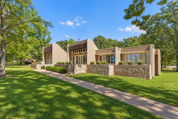104 Short Springs Rd, Tullahoma, TN 37388
