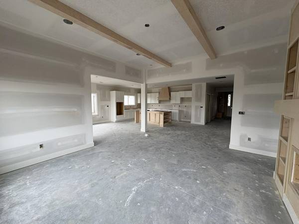 5907 Plumthicket St, Bel Aire, KS 67220