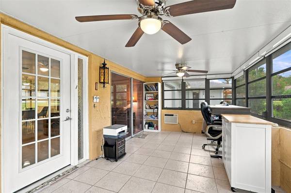 1619 WHITHORN PL #B, Palm Harbor, FL 34684