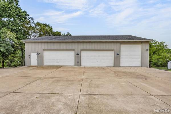 738 Johnson RD, Bloomsdale, MO 63627