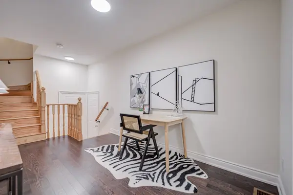 202 Vivant ST, Newmarket, ON L3X 0K7