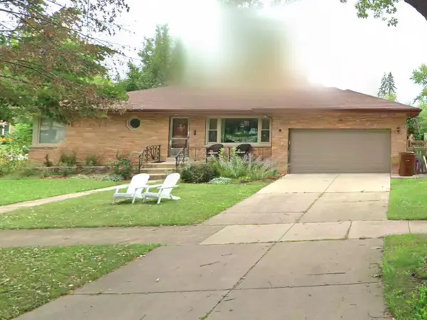 4420 Davis ST, Skokie, IL 60076