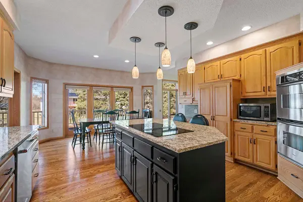3931 Crestview DR, Excelsior, MN 55331