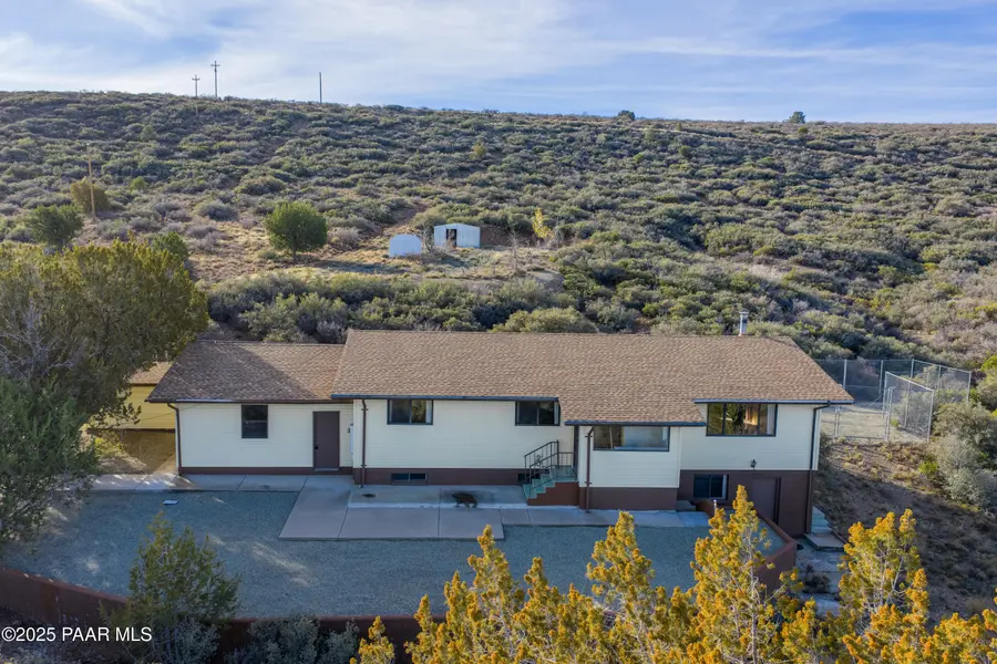 11360 S Primrose LN, Mayer, AZ 86333