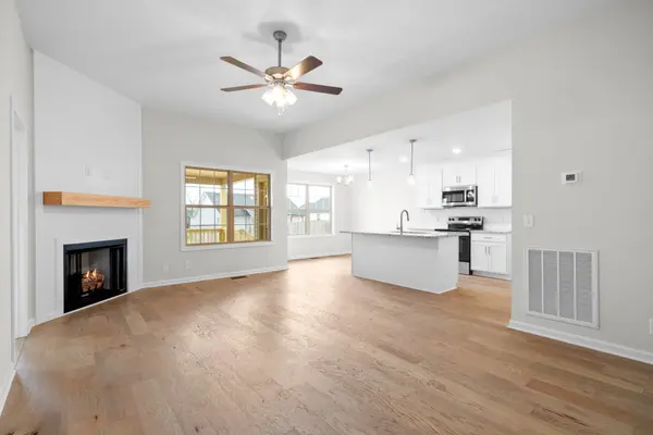 1490 Hallies Way, Clarksville, TN 37043