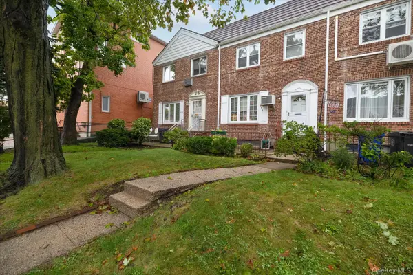 144-17 77th AVE, Kew Garden Hills, NY 11367