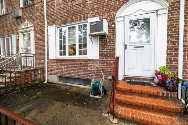 144-17 77th AVE, Kew Garden Hills, NY 11367