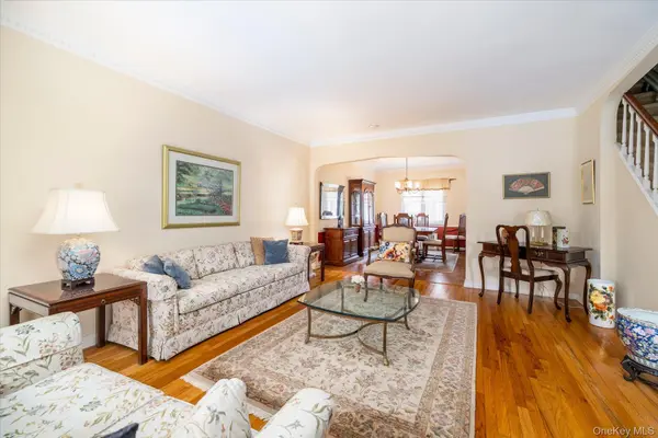 144-17 77th AVE, Kew Garden Hills, NY 11367