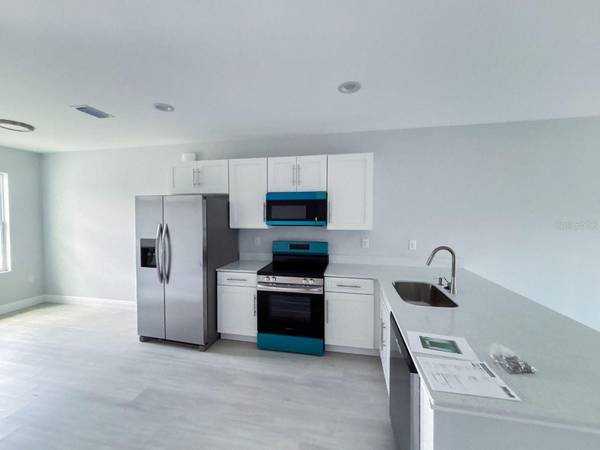 535 ALBATROSS DR #B, Poinciana, FL 34759