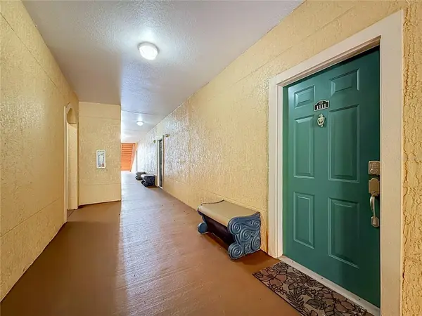 2747 VIA CAPRI #1111, Clearwater, FL 33764