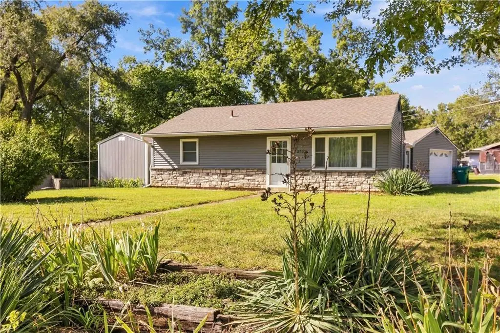 3706 Harmony DR, Kansas City, KS 66106