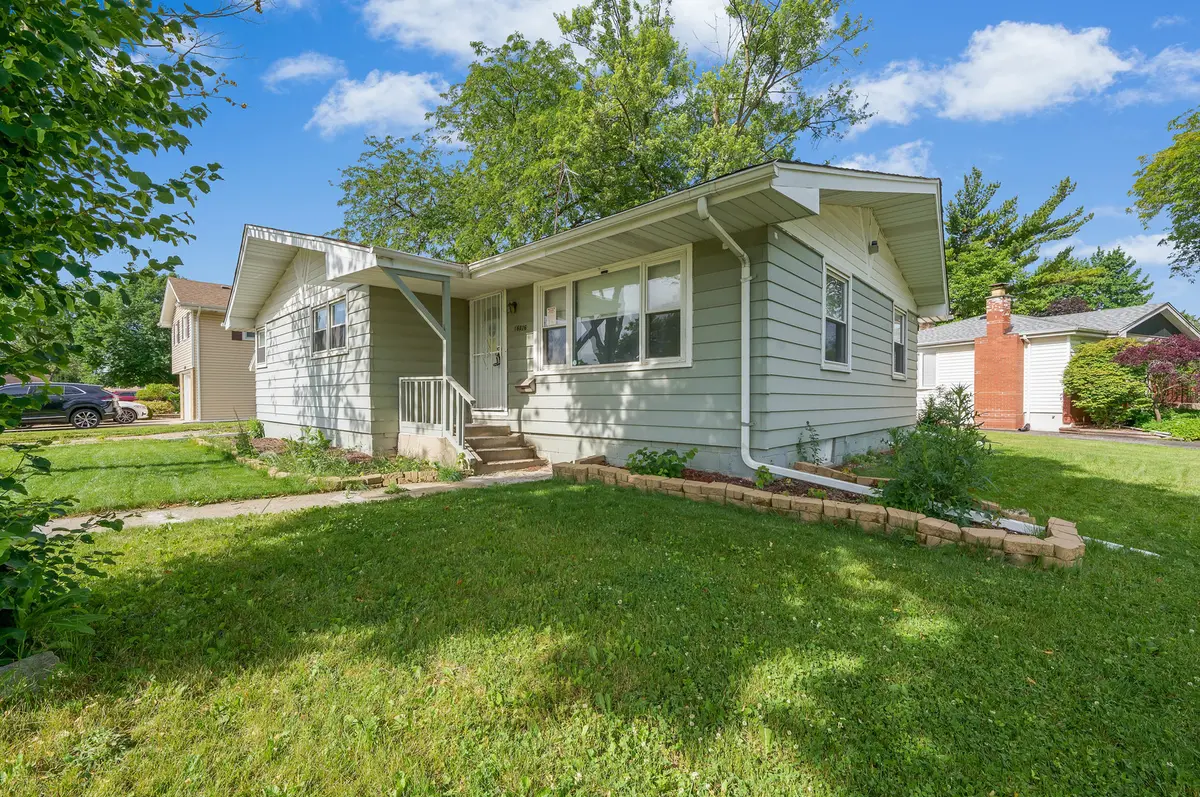 16426 Shirley CT, South Holland, IL 60473