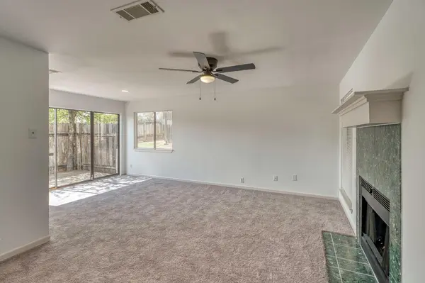 6810 Deatonhill DR #110, Austin, TX 78745