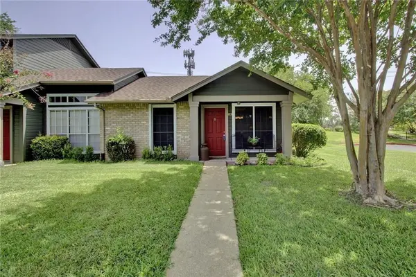 1015 E Yager LN #83, Austin, TX 78753