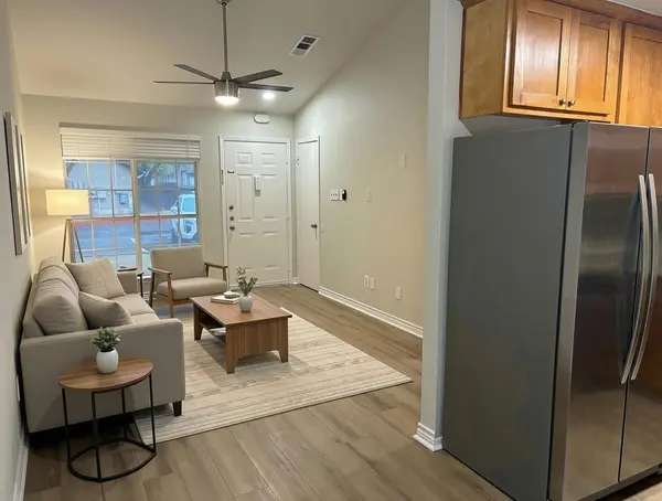 1015 E Yager LN #83, Austin, TX 78753