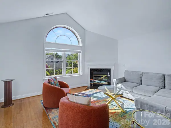 58 Outlook CIR, Swannanoa, NC 28778