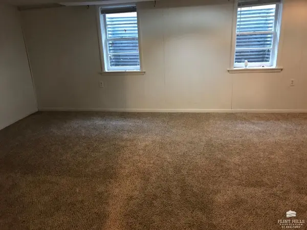 917 Bertrand, Manhattan, KS 66502