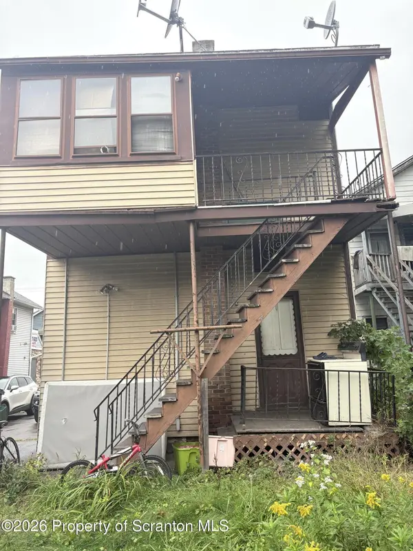 817 Cedar AVE, Scranton, PA 18505