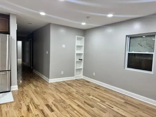 5413 E 29 ST, Kansas City, MO 64128