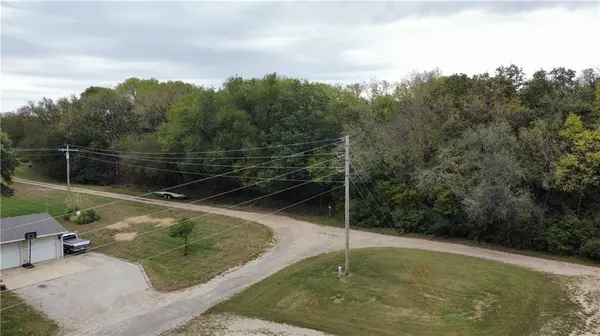 0 Locust DR, Ozawkie, KS 66070