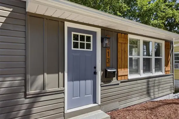 3513 Elmwood AVE, Kansas City, MO 64128