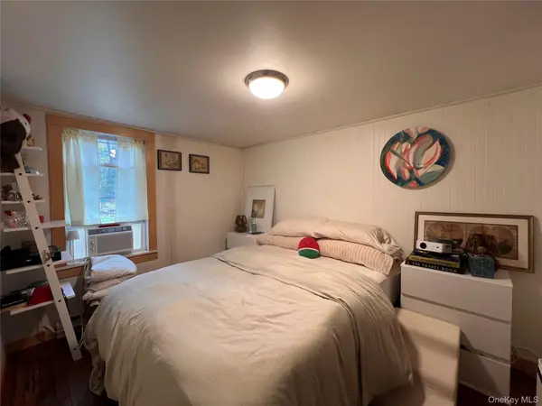 52 Cross RD, Accord, NY 12404