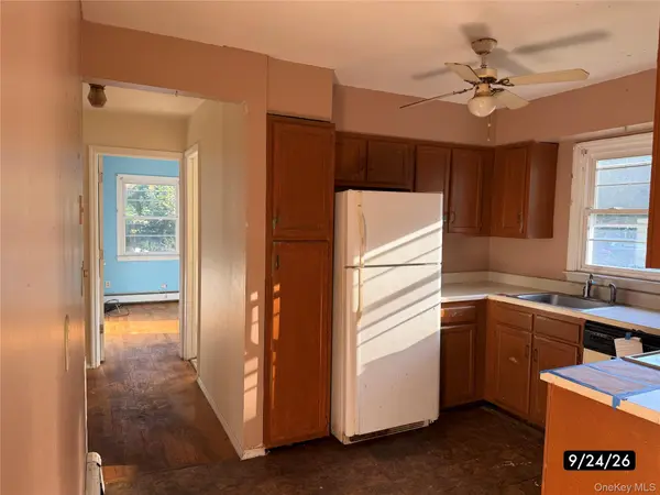 2710 South Rd #F7, Poughkeepsie, NY 12601