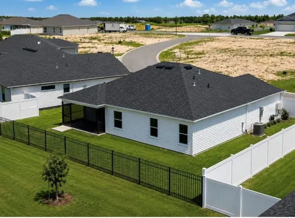 2440 BOWLING TER, Middleton, FL 34762