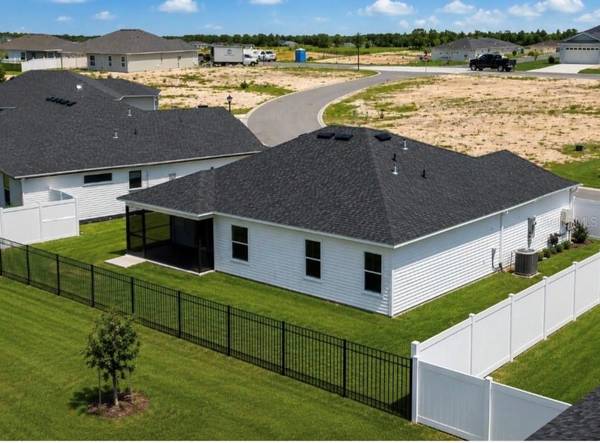 2440 BOWLING TER, Middleton, FL 34762