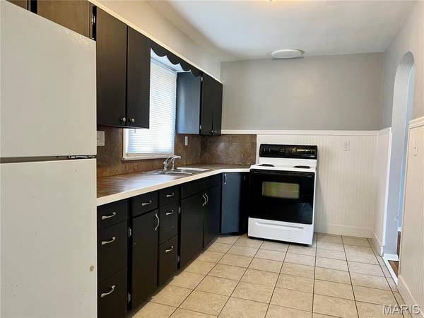 3421 Meridocia ST, Alton, IL 62002