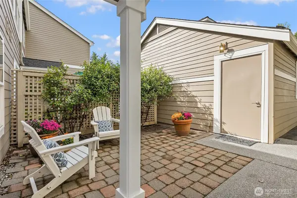 1230 Weaver RD NW #C-5, Bainbridge Island, WA 98110