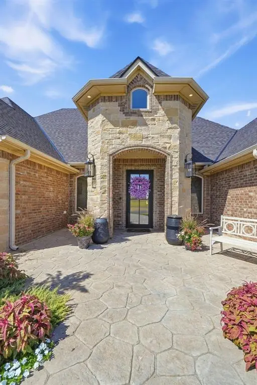 16353 S County Road 213 RD, Headrick, OK 73549