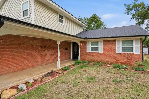 1701 Camelot DR, Norman, OK 73069