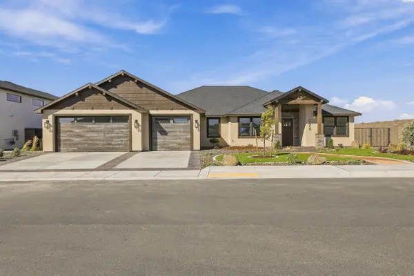 996 Andes Ave, West Richland, WA 99353