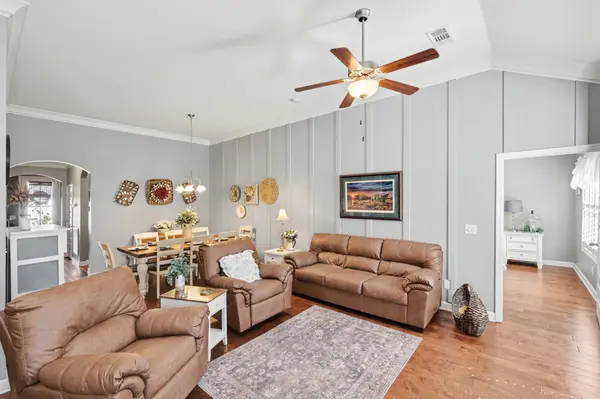 2700 Nottingham Dr, Columbia, TN 38401