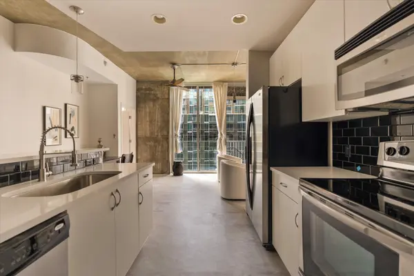 301 Demonbreun St #1418, Nashville, TN 37201