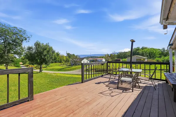 9590 Valley View Highway, Whitwell, TN 37397