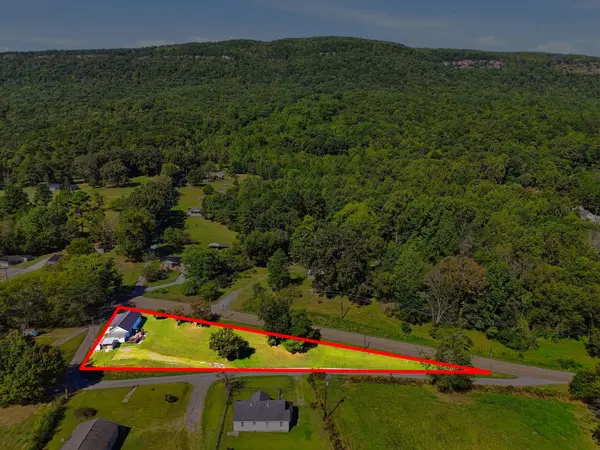 9590 Valley View Highway, Whitwell, TN 37397