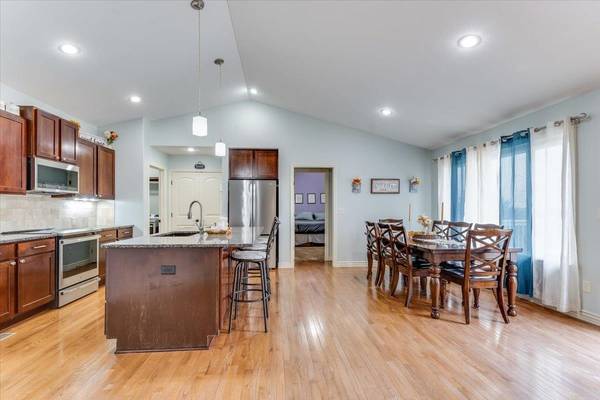 705 Charles, Hesston, KS 67062