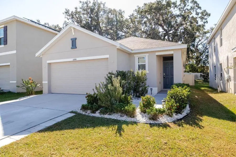 10945 TRAILING VINE DR, Tampa, FL 33610