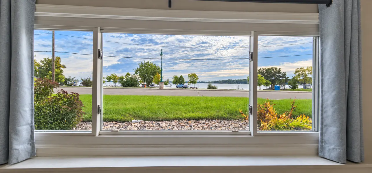 114 Lake AVE S #12, Spicer, MN 56288