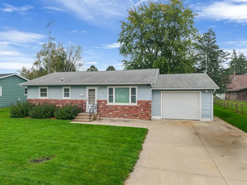 823 East ST S, Caledonia, MN 55921