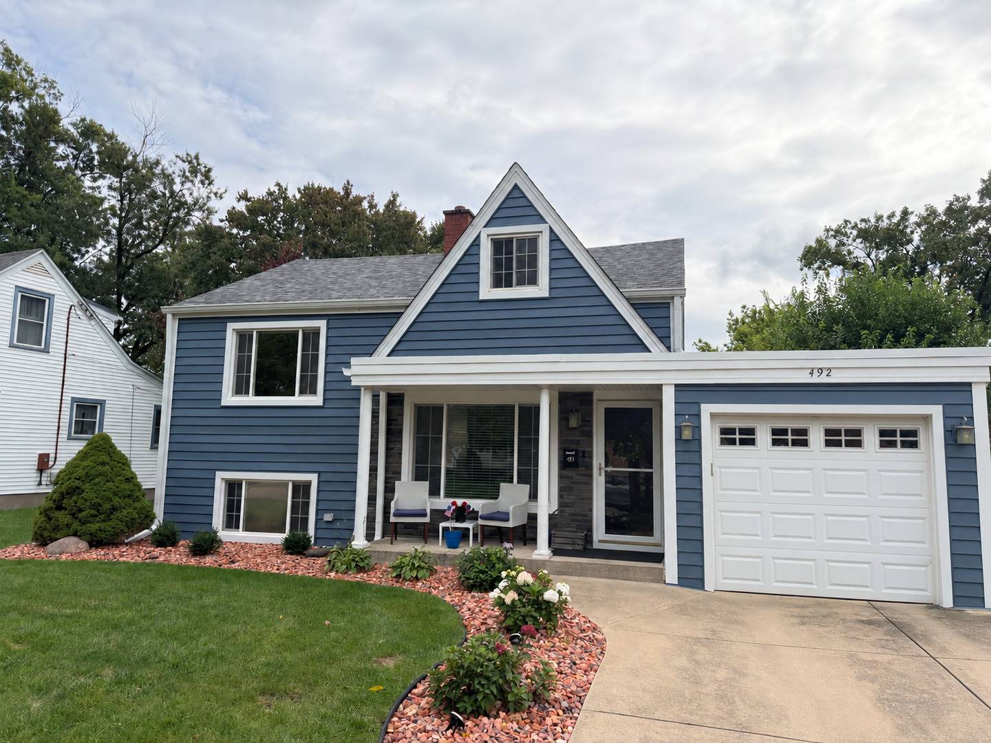 492 W Avery ST, Elmhurst, IL 60126