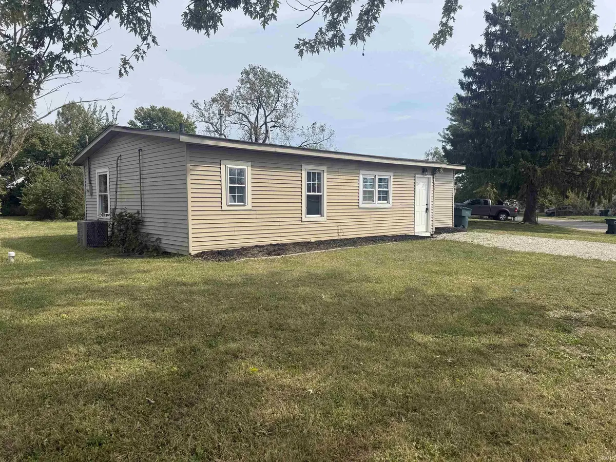 616 E Pine ST, Muncie, IN 47303