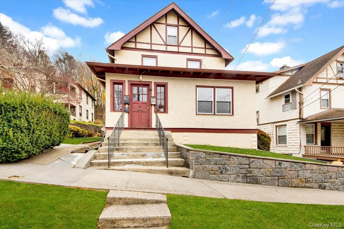 26 Cleveland ST, Valhalla, NY 10595