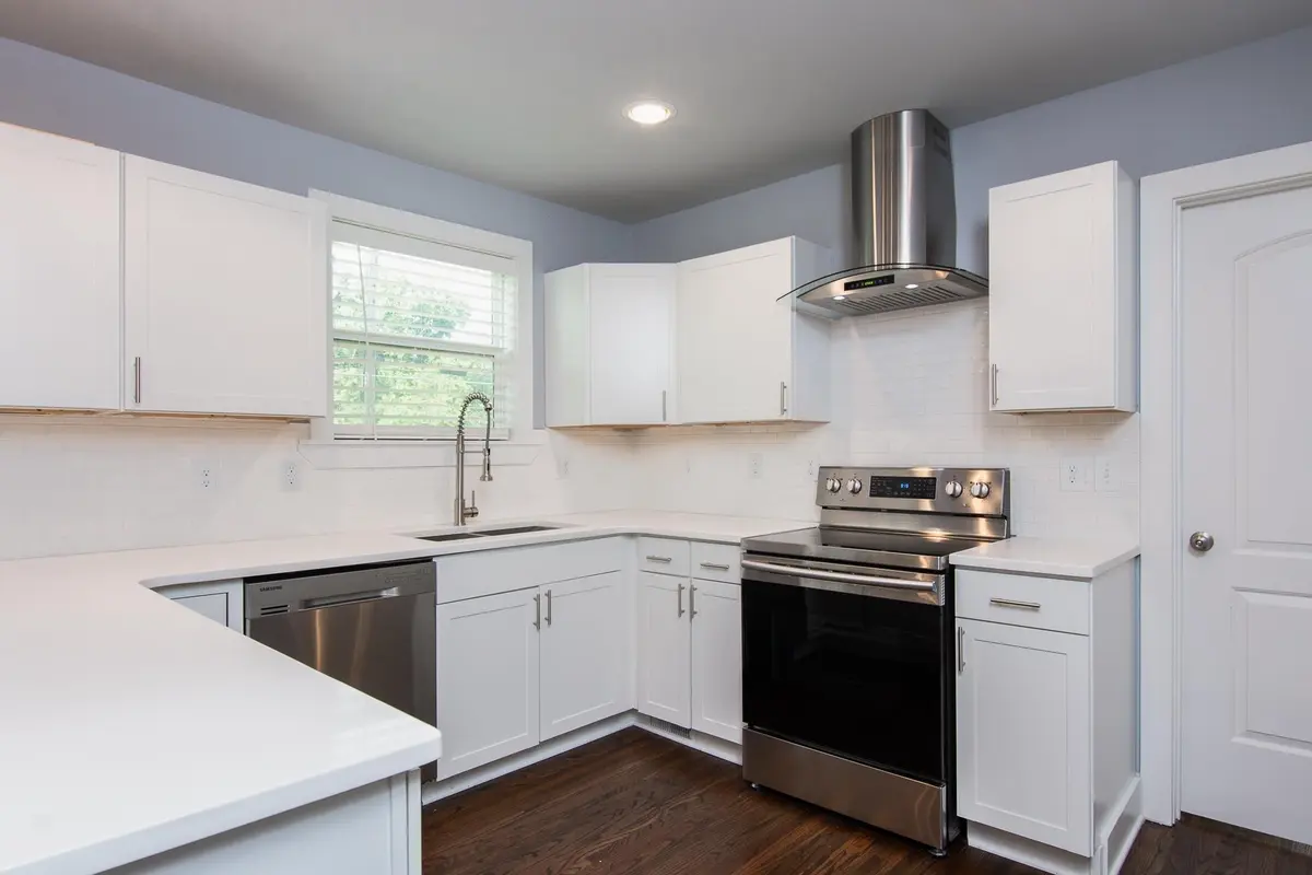 1009 Granada Ave, Nashville, TN 37206