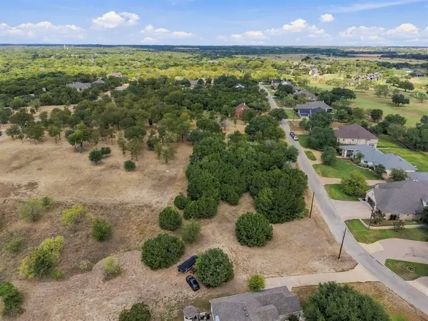 27020 Stonewood Drive, Whitney, TX 76692